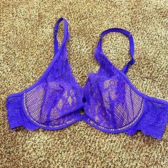 *Final Price* Gap Body Blue 34B Bra Lace Gorgeous EUC - Picture 1 of 5